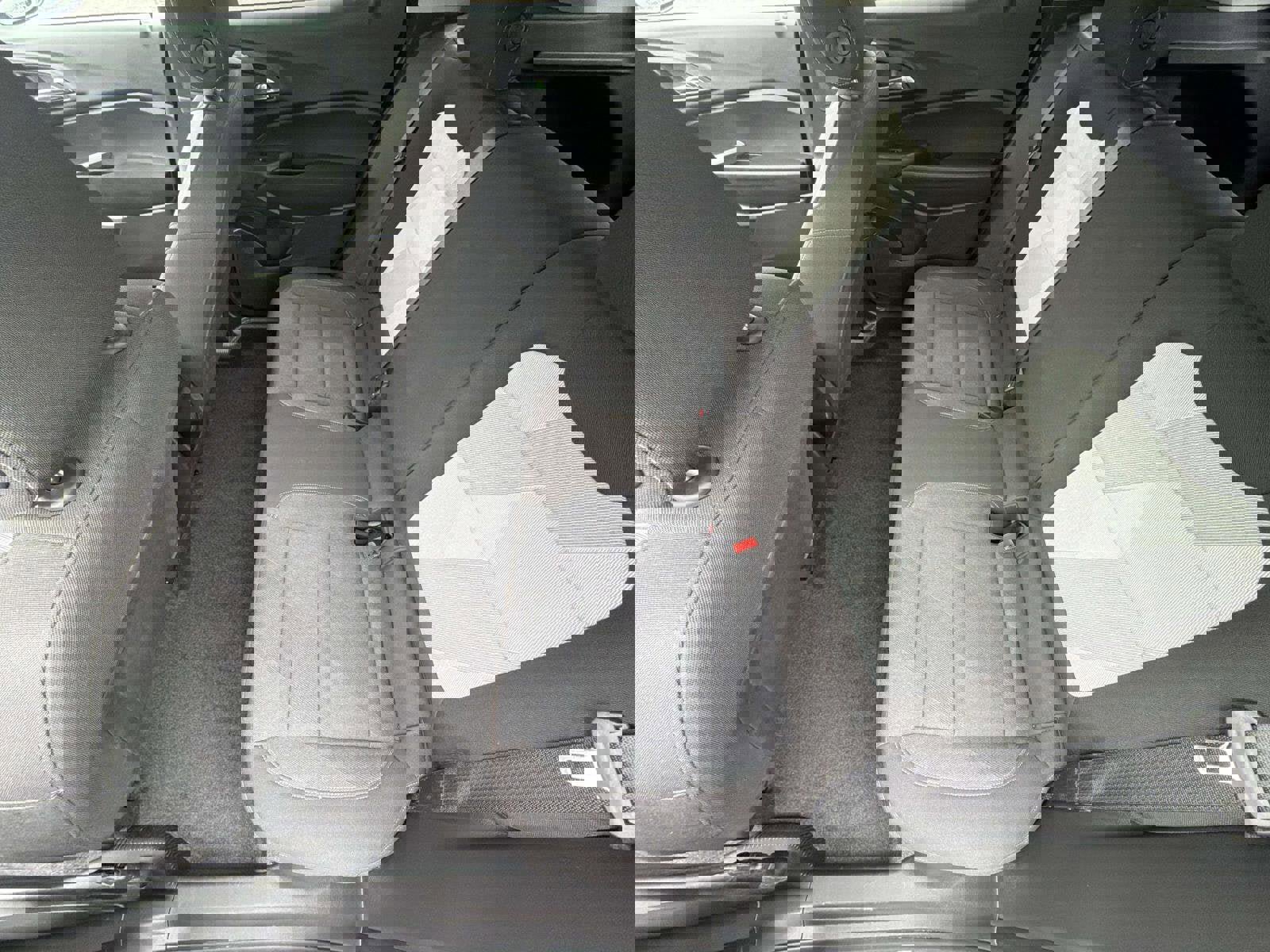 Certified 2025 Chevrolet Trax LS w/ LS Convenience Package image 4