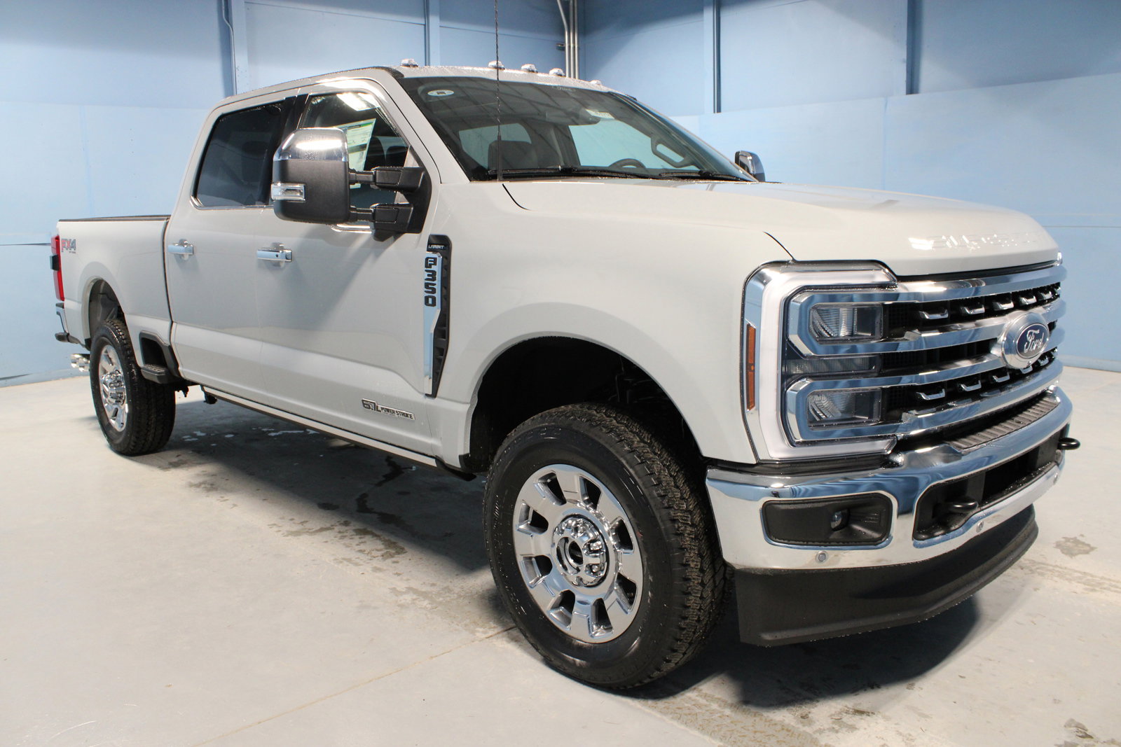 New 2025 Ford F350 Lariat w/ Lariat Ultimate Package