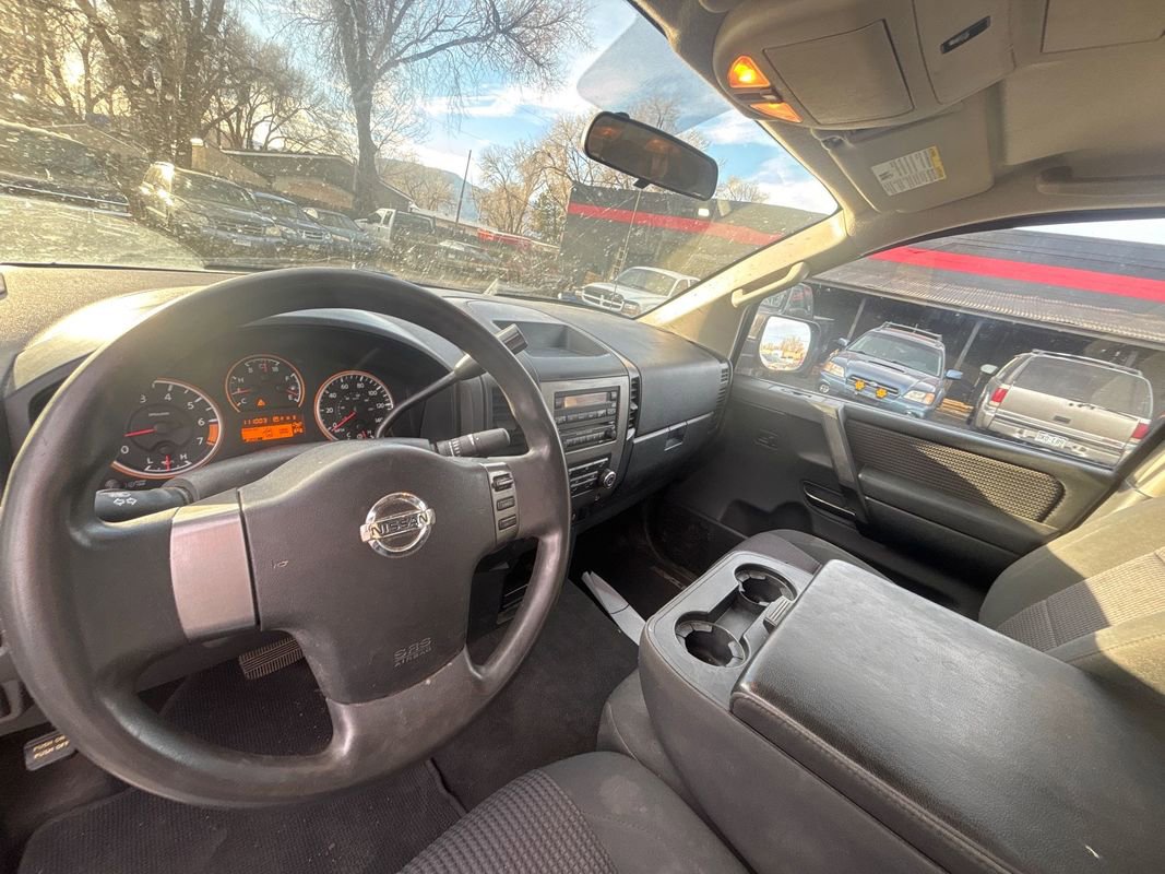 Used 2012 Nissan Titan SV w/ Tow Pkg image 10