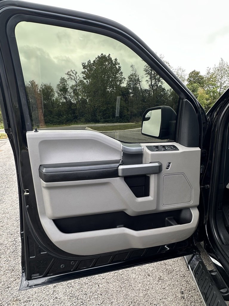 Used 2018 Ford F150 XLT w/ Equipment Group 302A Luxury image 33