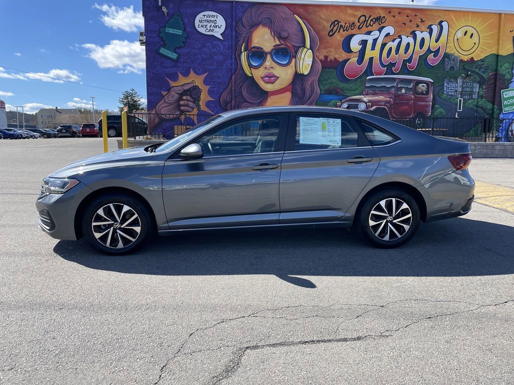 Used 2024 Volkswagen Jetta S image 2