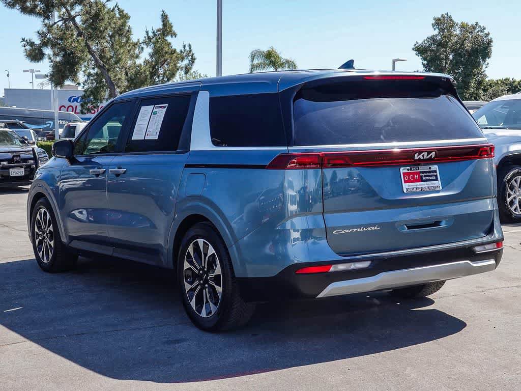 Used 2022 Kia Carnival EX FWD image 6