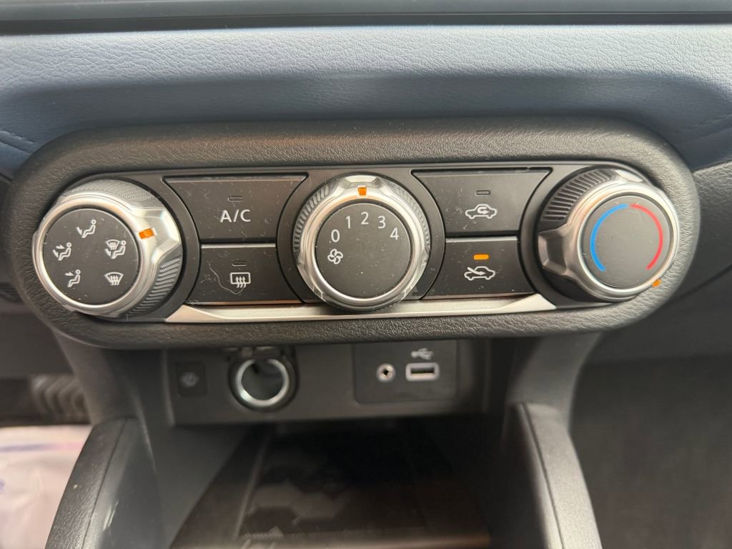 Certified 2025 Nissan Versa SV w/ Trunk Package image 19