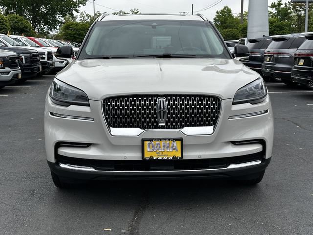 Certified 2023 Lincoln Aviator AWD w/ Premium Package image 2