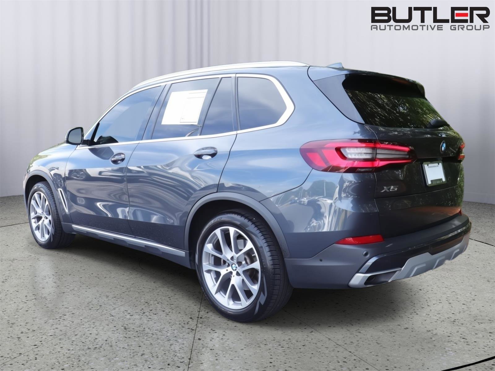 Used 2022 BMW X5 sDrive40i w/ Premium Package image 4