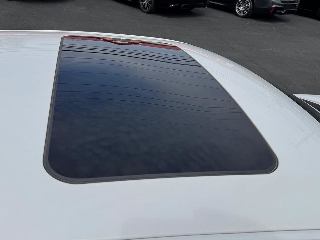 Used 2010 Dodge Challenger R/T RWD image 16