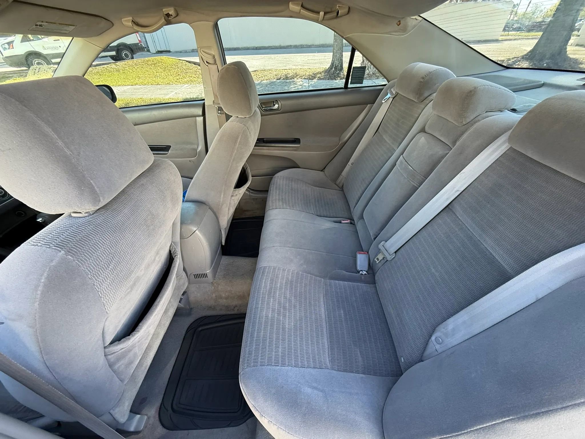 Used 2005 Toyota Camry LE image 10