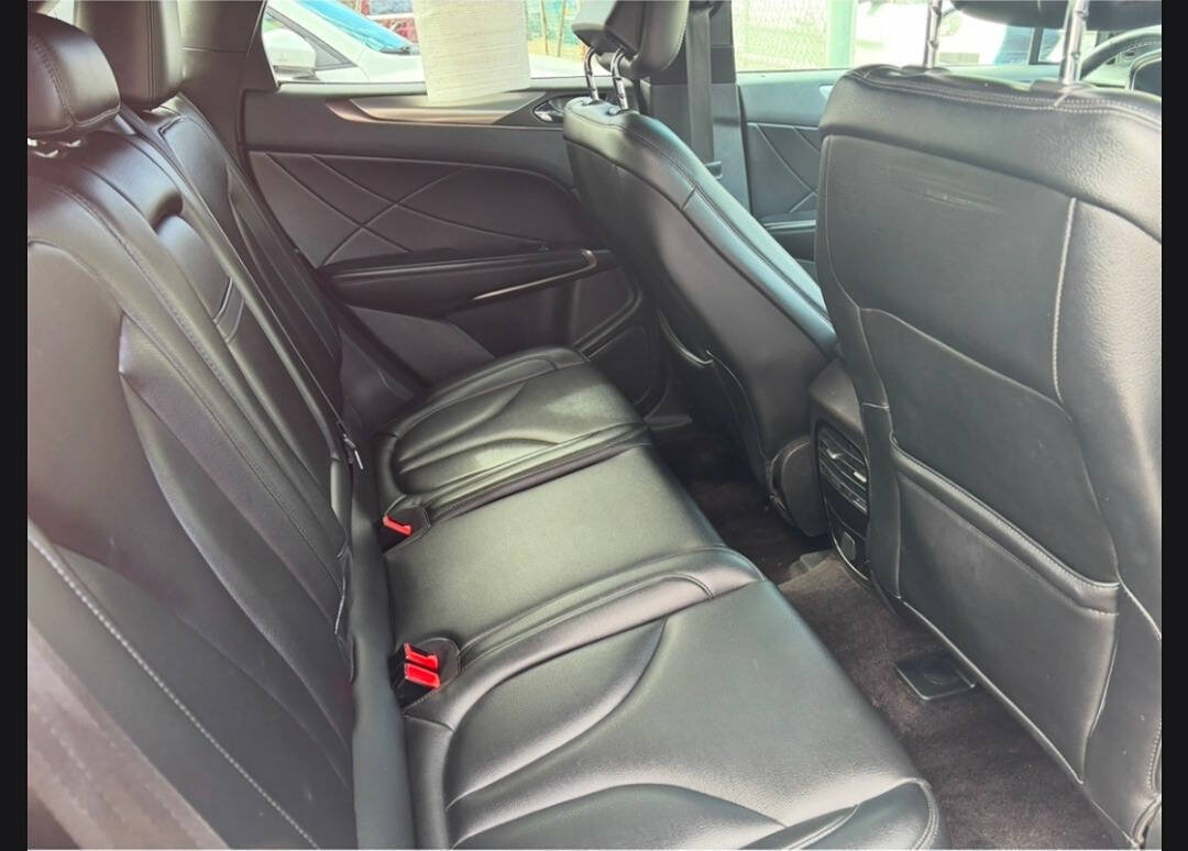Used 2018 Lincoln MKC Premiere FWD image 6