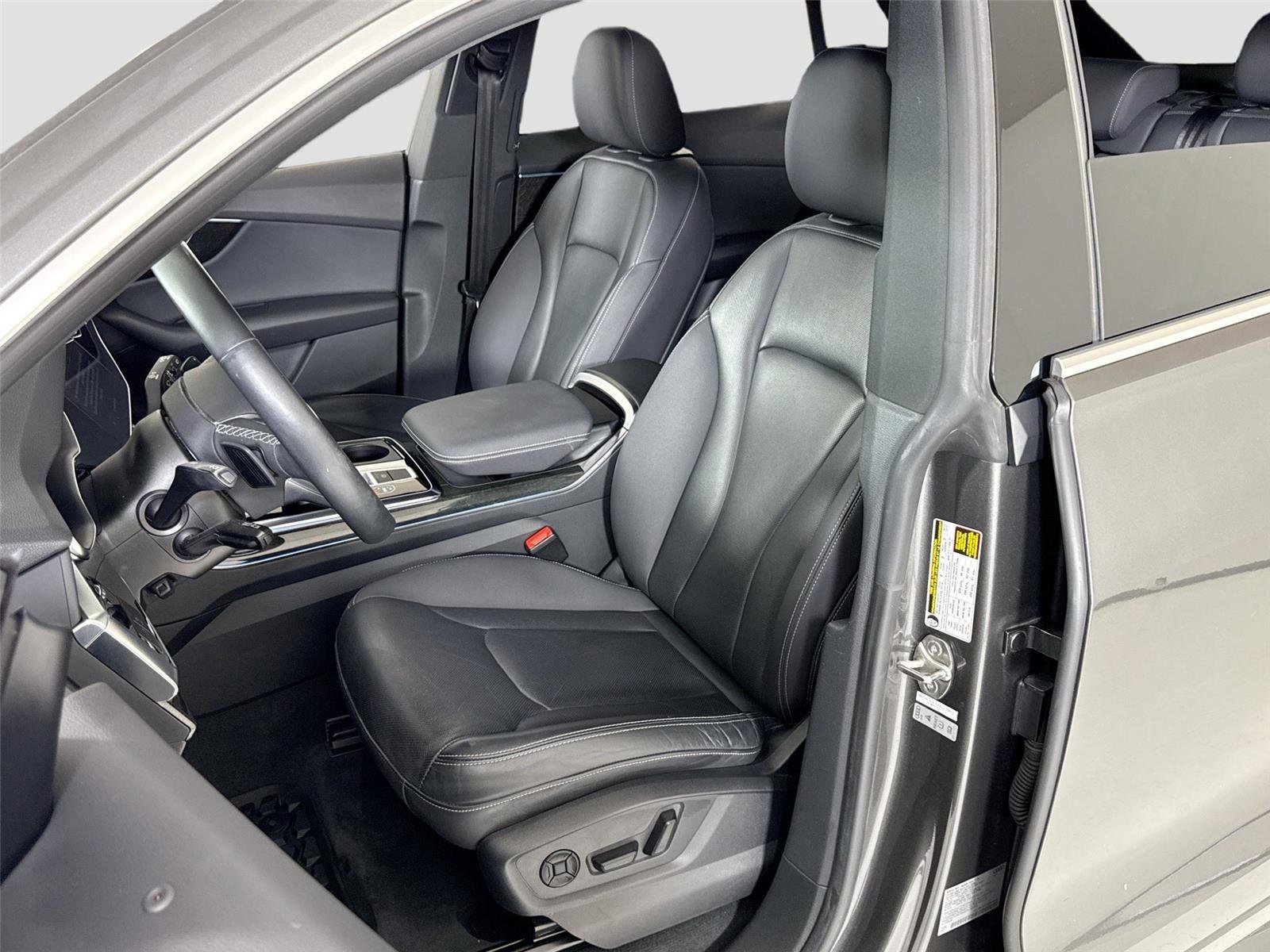 Used 2021 Audi Q8 Premium Plus image 14