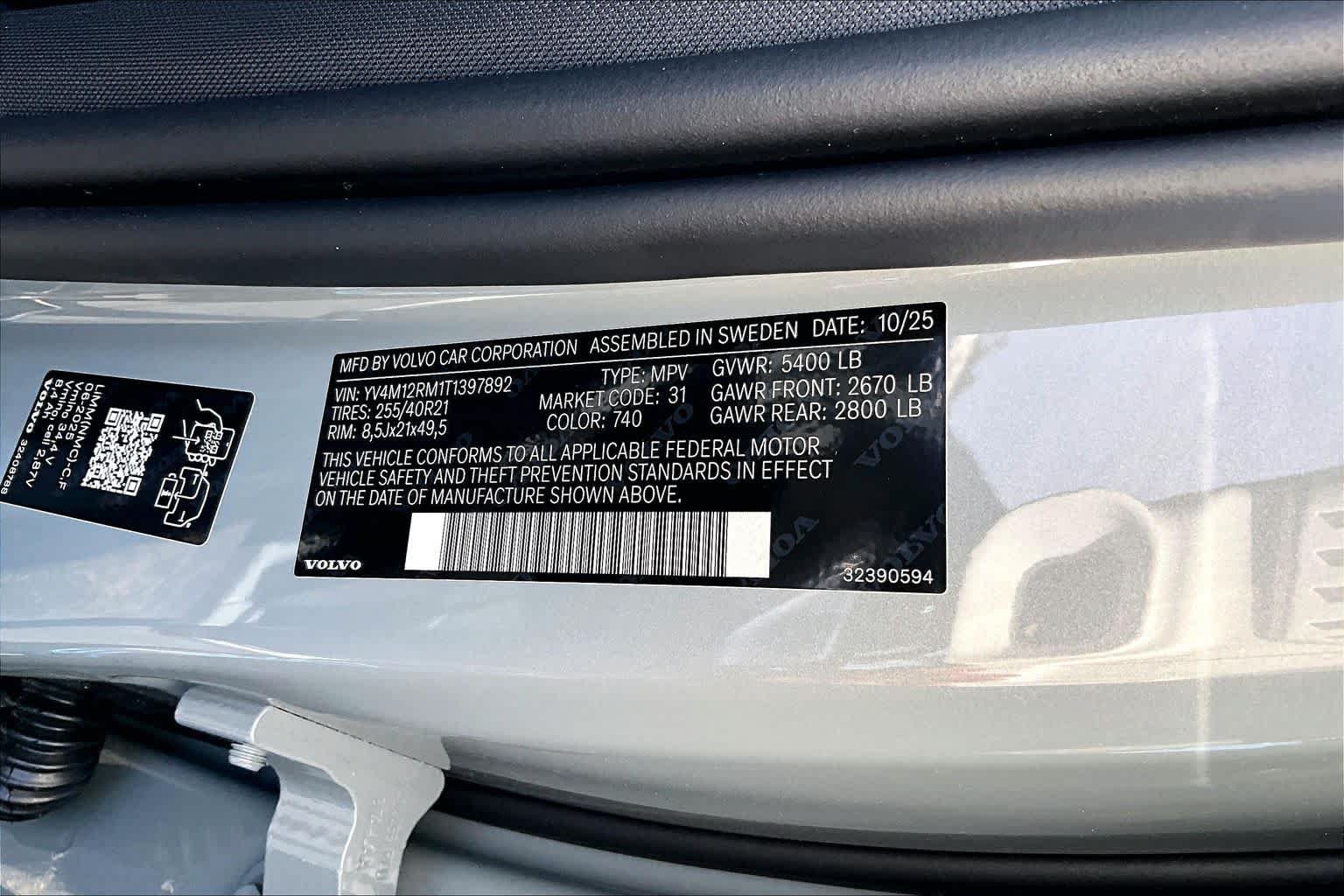 New 2026 Volvo XC60 B5 Ultra w/ Protection Package Premier AWD/4WD image 12