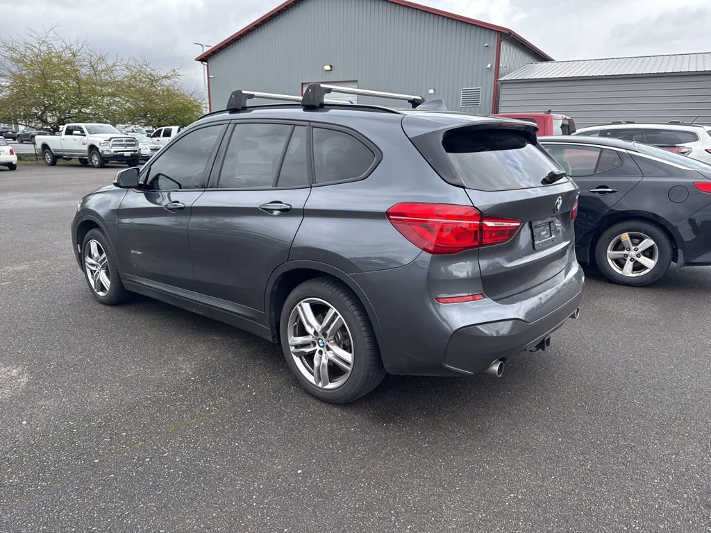 Used 2018 BMW X1 xDrive28i w/ M Sport Package image 3