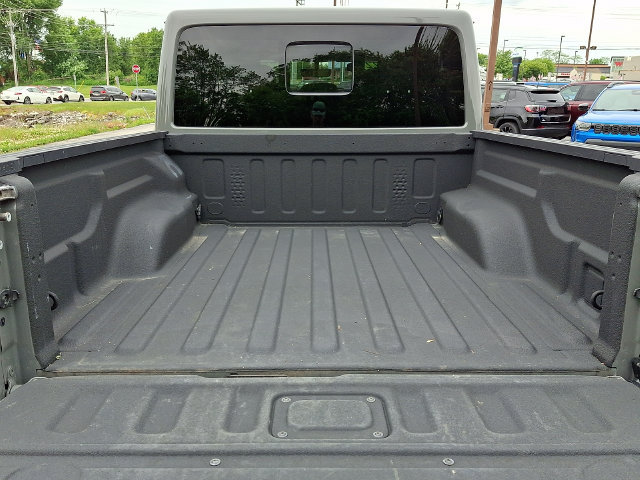 Used 2022 Jeep Gladiator Overland AWD/4WD image 28