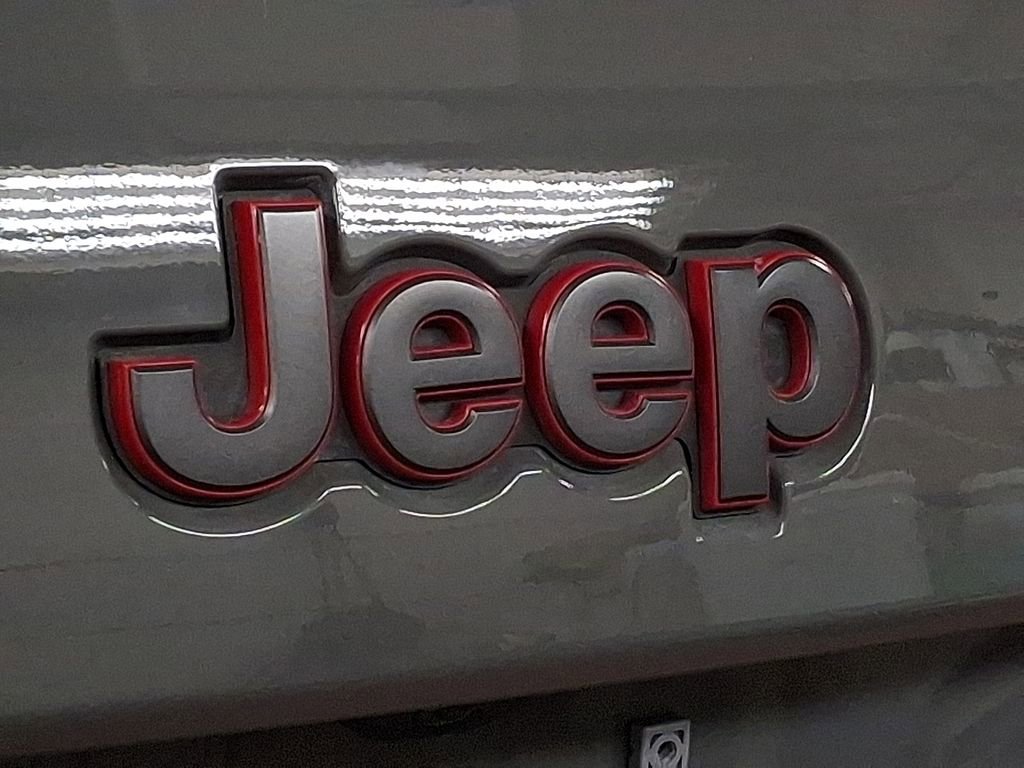 Used 2020 Jeep Grand Cherokee Trailhawk w/ Premium Lighting Group image 29