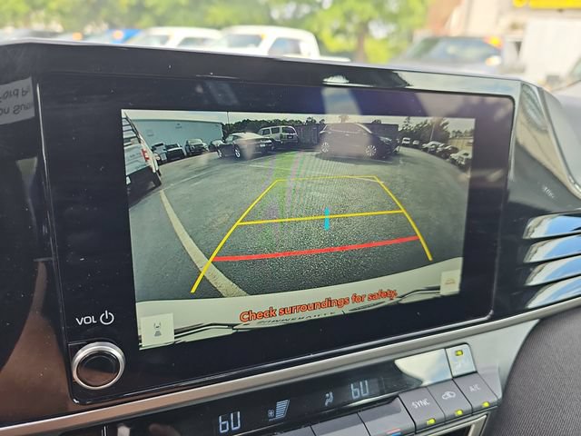 Used 2025 Toyota Camry LE FWD image 21