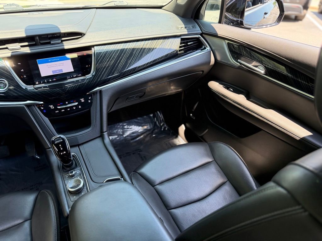 Used 2024 Cadillac XT6 Premium Luxury w/ Technology Package AWD/4WD image 42
