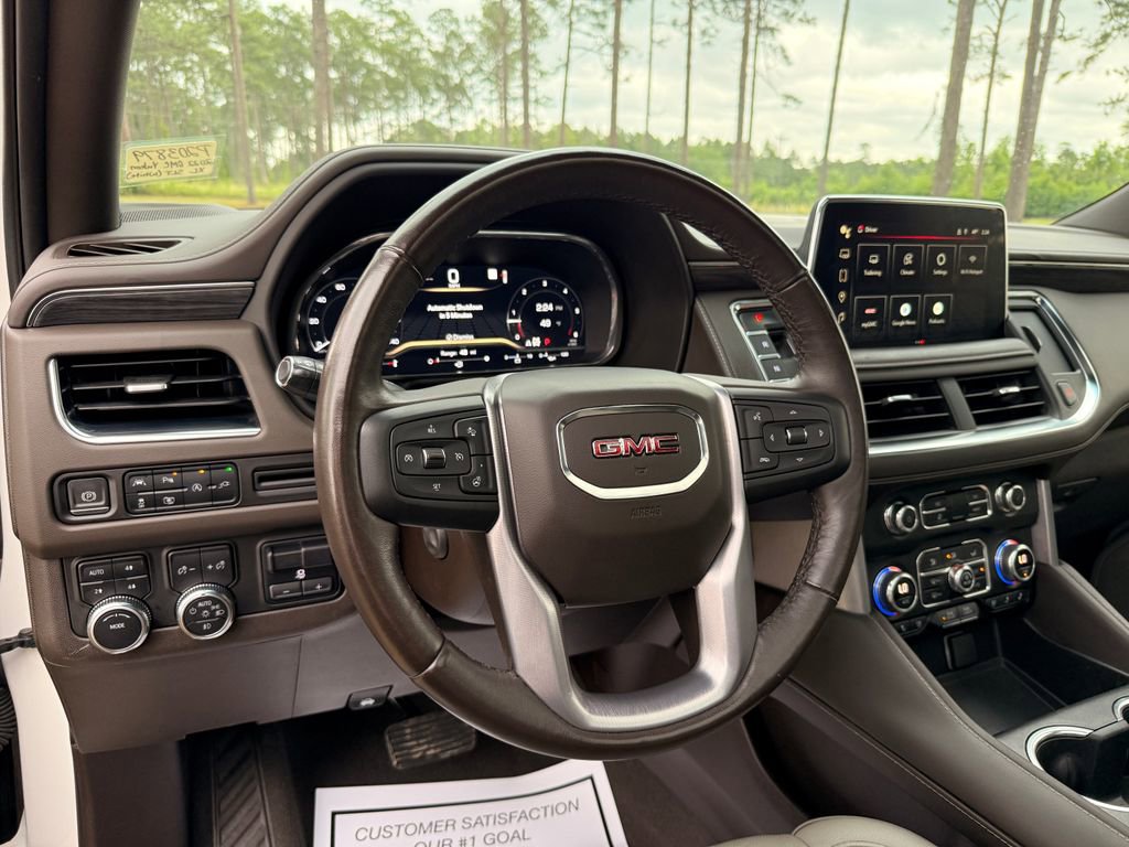 Used 2022 GMC Yukon XL SLT w/ SLT Premium Package AWD/4WD image 18