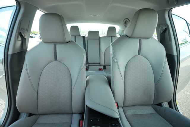 Used 2024 Toyota Camry XSE FWD image 38