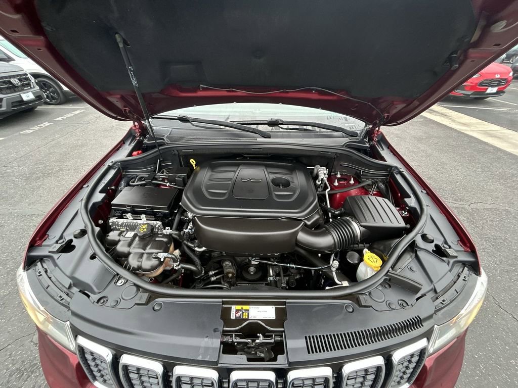 Used 2021 Jeep Grand Cherokee Laredo X image 26