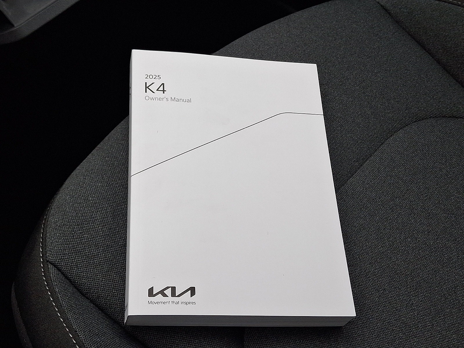 Used 2025 Kia K4 FWD image 26