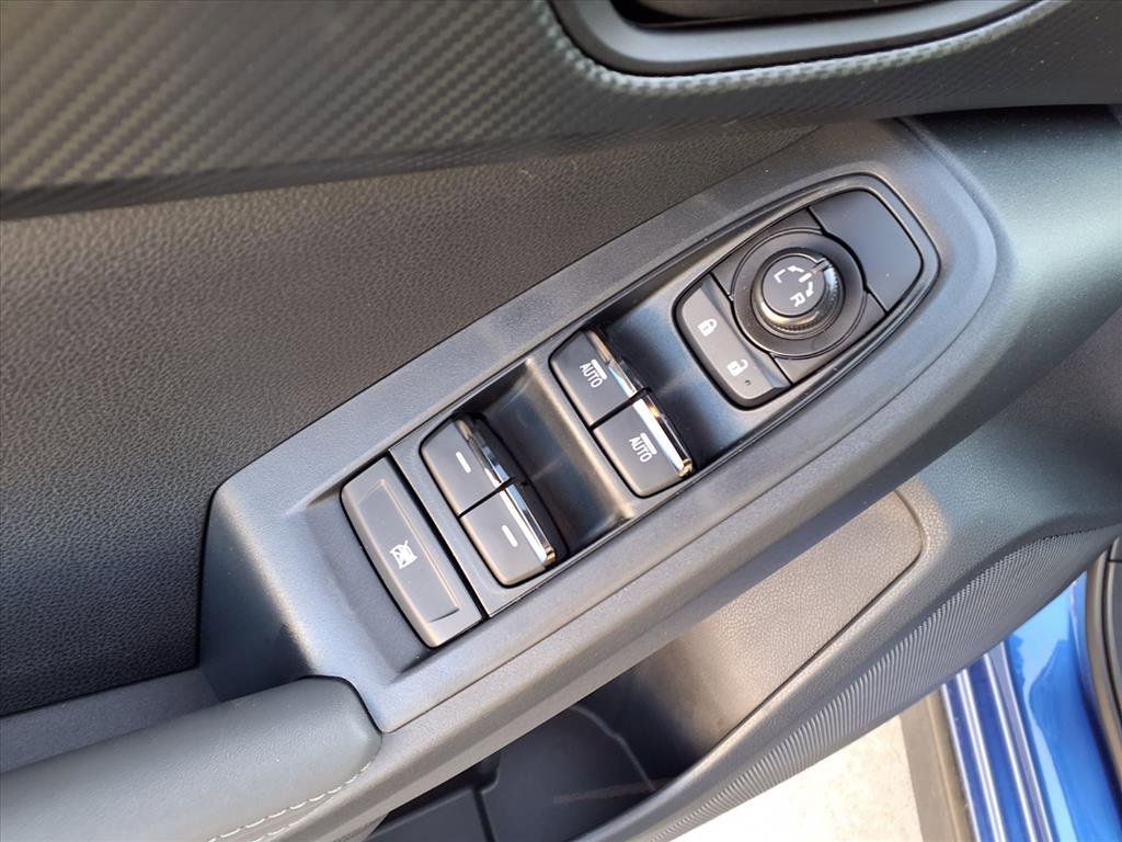 Certified 2025 Subaru Crosstrek 2.0i Premium image 14