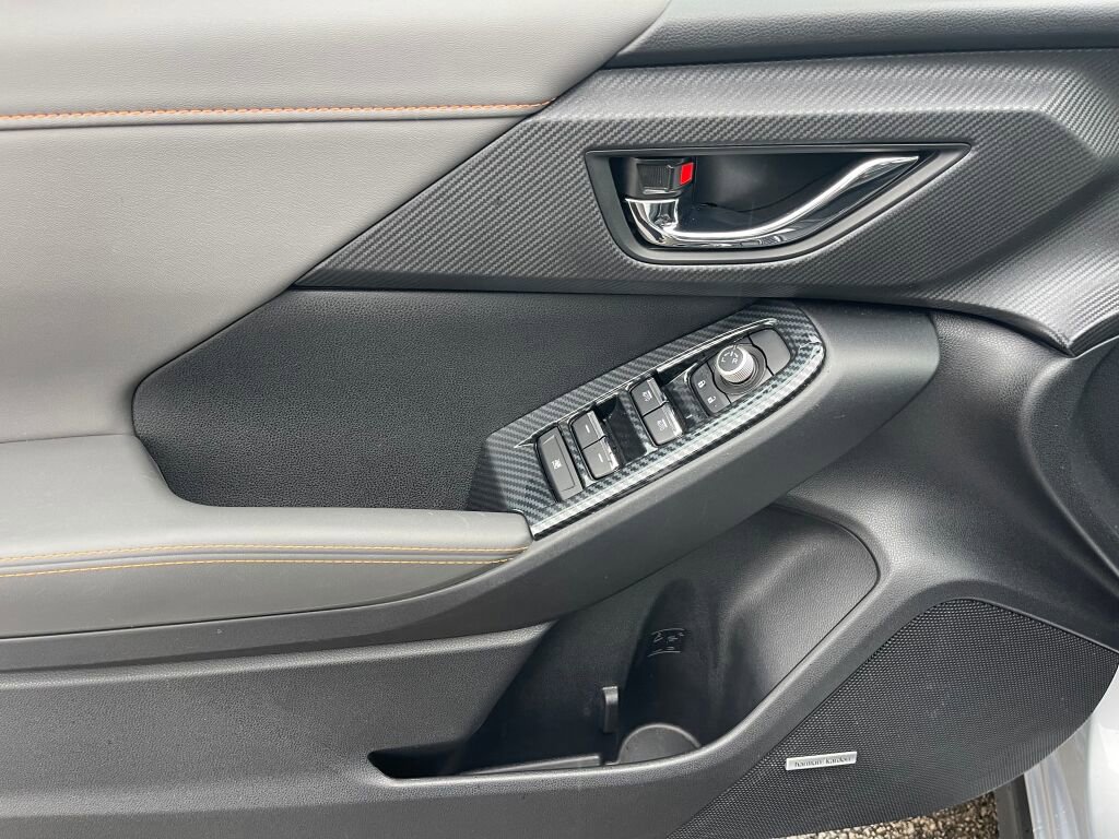 Used 2024 Subaru Crosstrek 2.5i Limited image 8