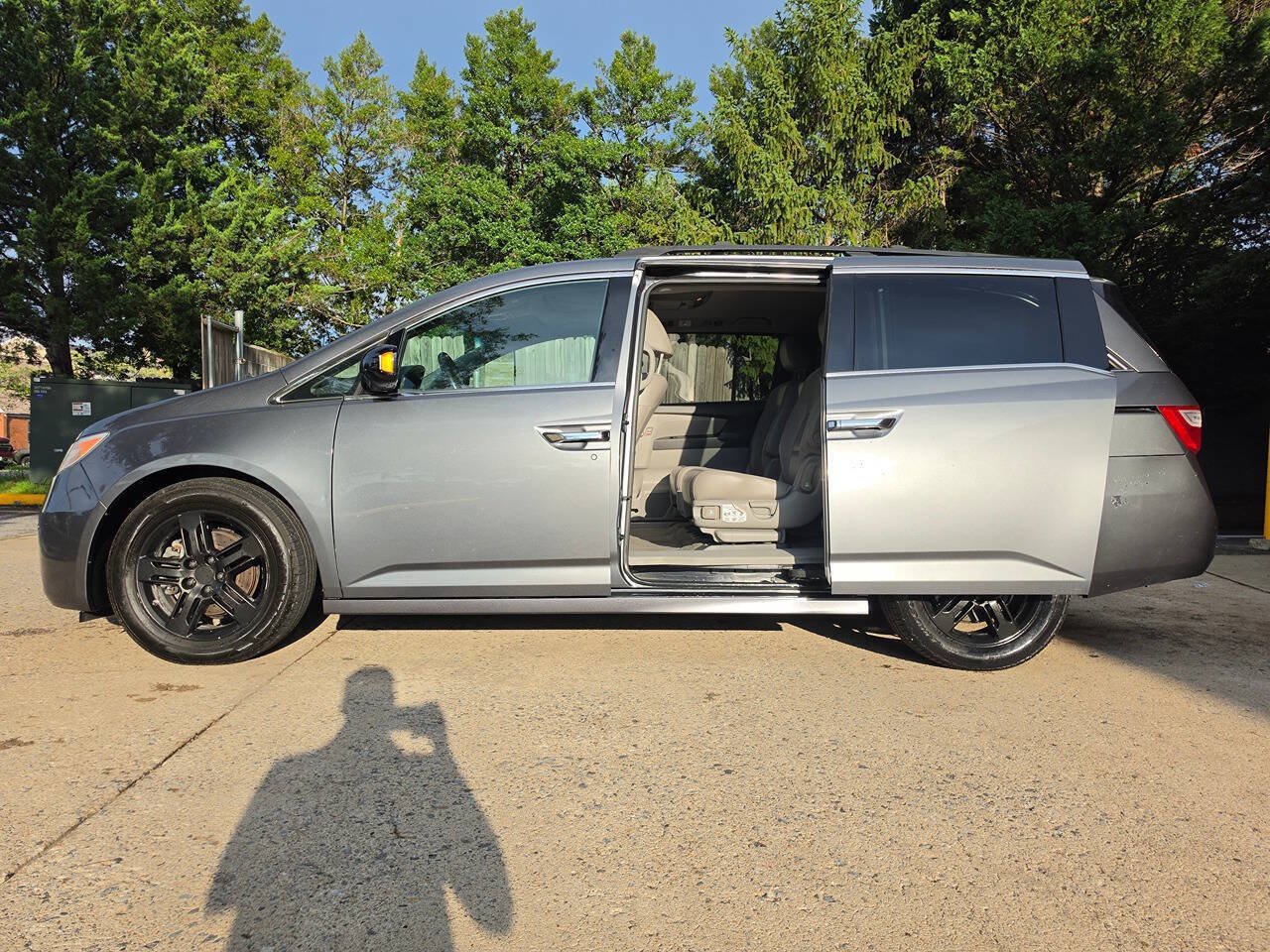 Used 2012 Honda Odyssey Touring Elite image 5