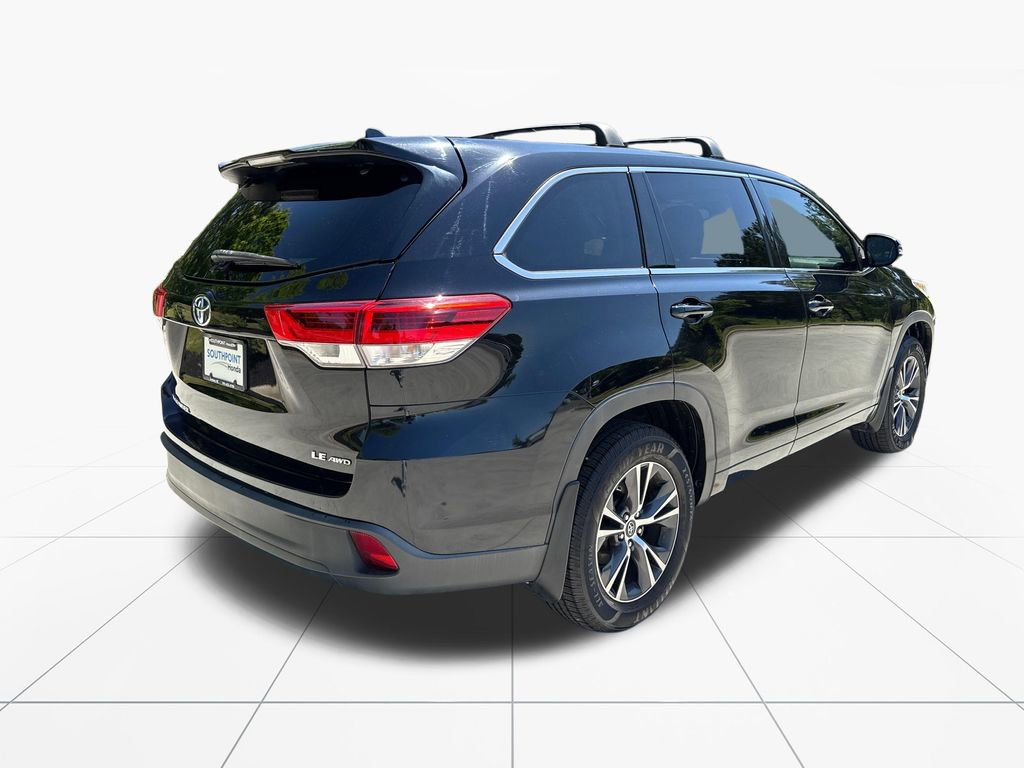 Used 2018 Toyota Highlander Plus AWD/4WD image 9