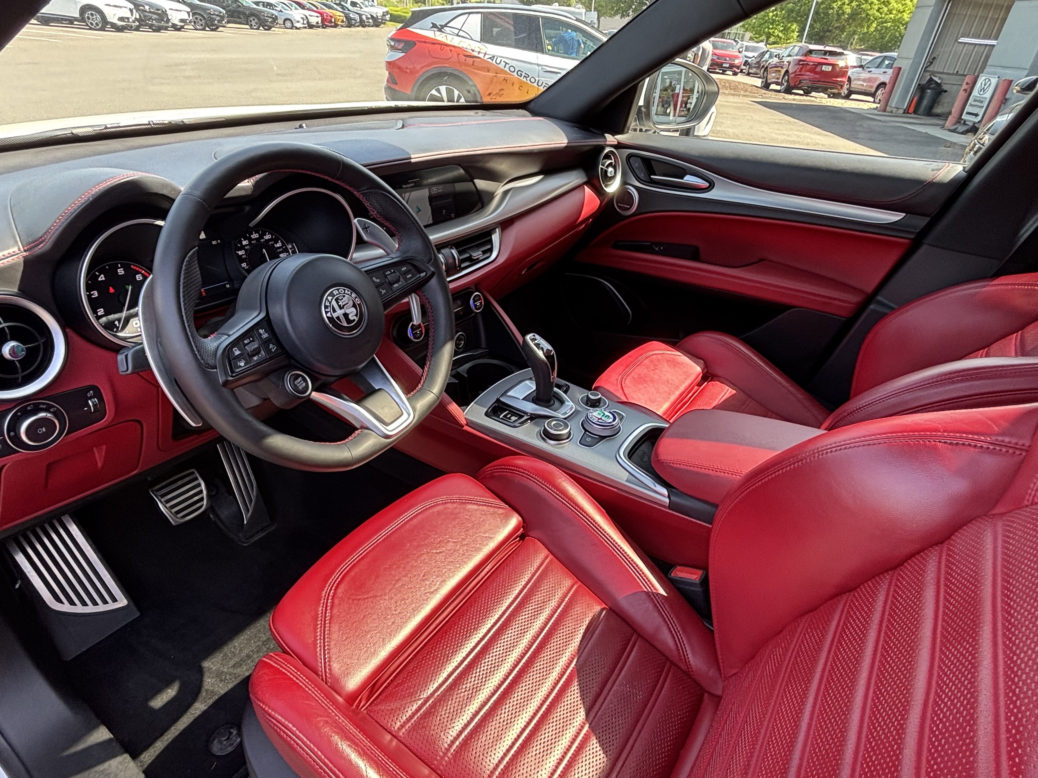 Used 2021 Alfa Romeo Stelvio Ti Sport AWD/4WD image 19