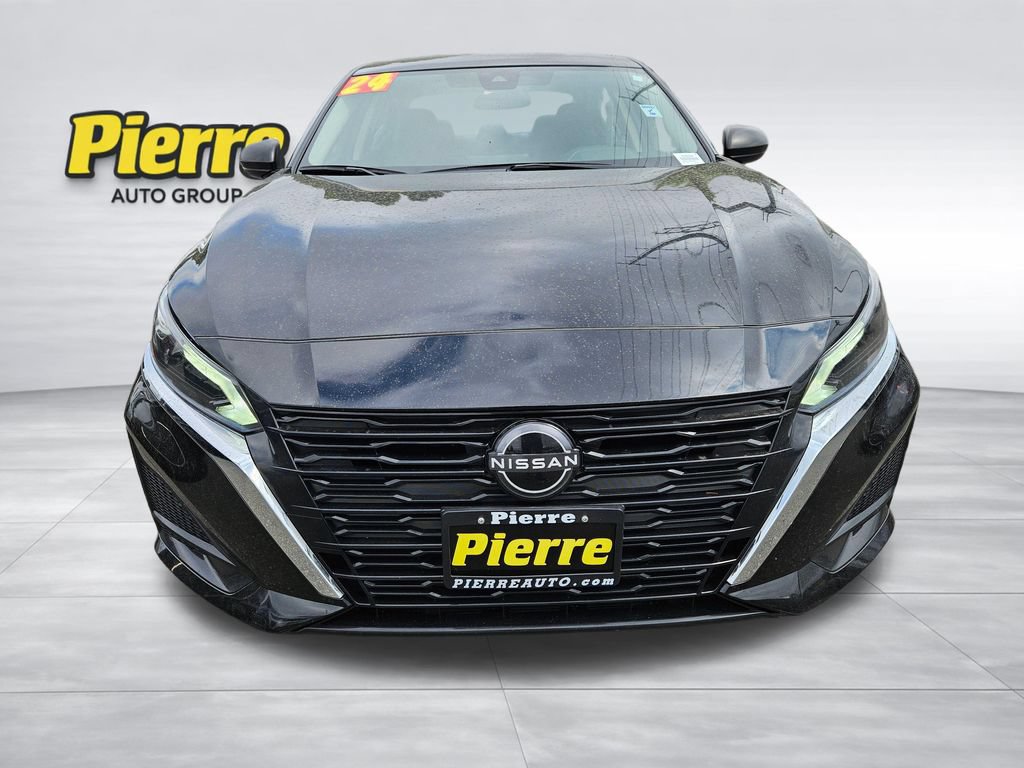 Used 2024 Nissan Altima 2.5 SV FWD image 8