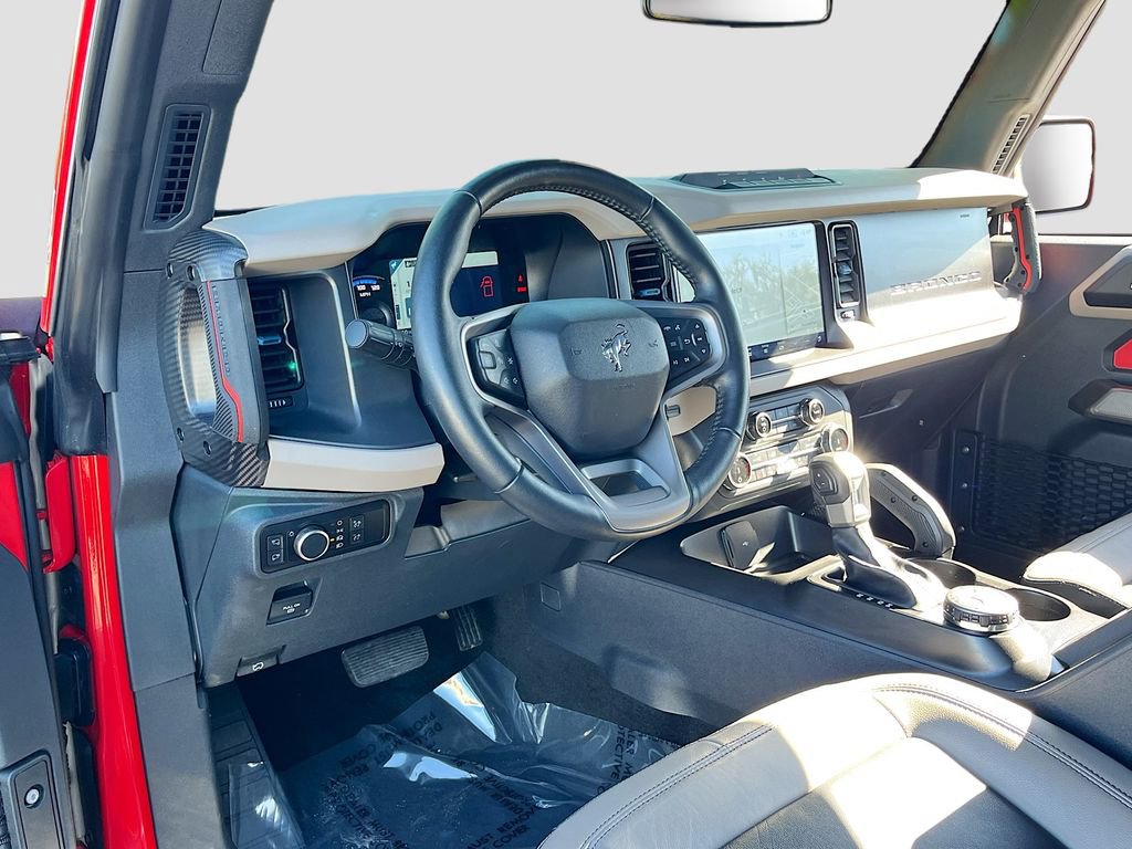 Used 2022 Ford Bronco Wildtrak image 9