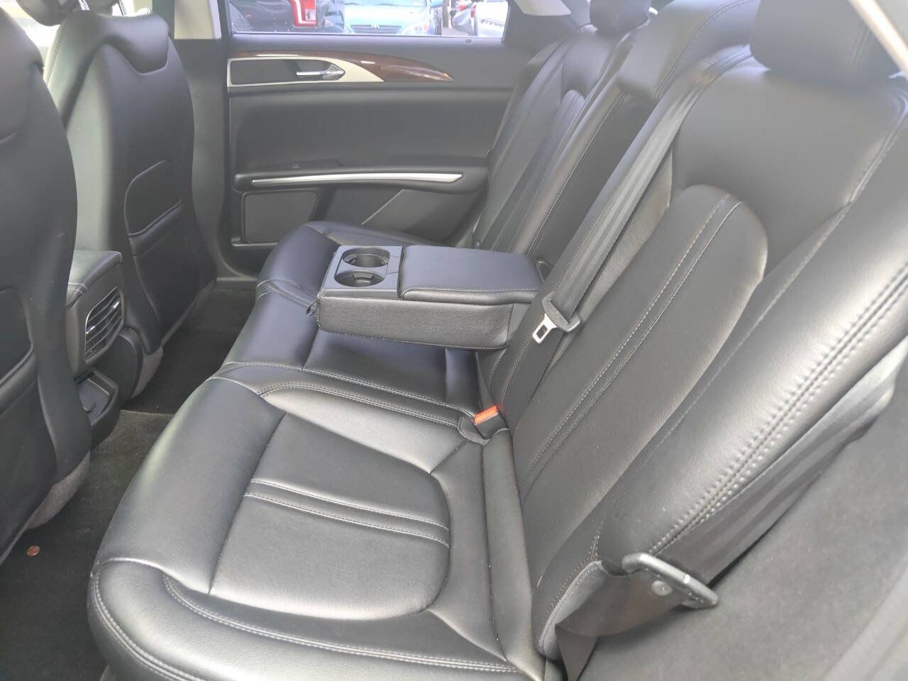 Used 2016 Lincoln MKZ image 11