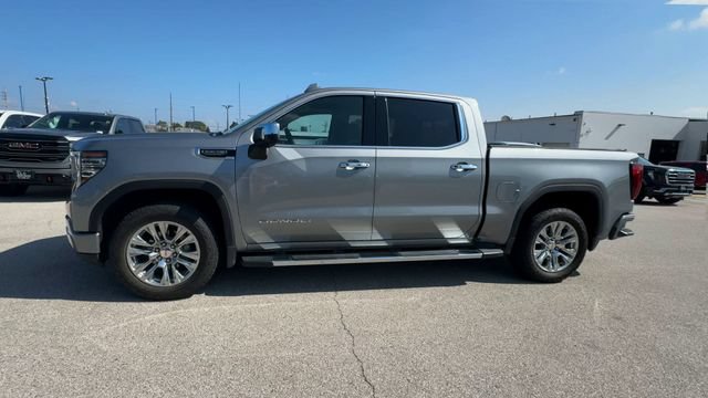 Used 2025 GMC Sierra 1500 Denali w/ Technology Package AWD/4WD image 5