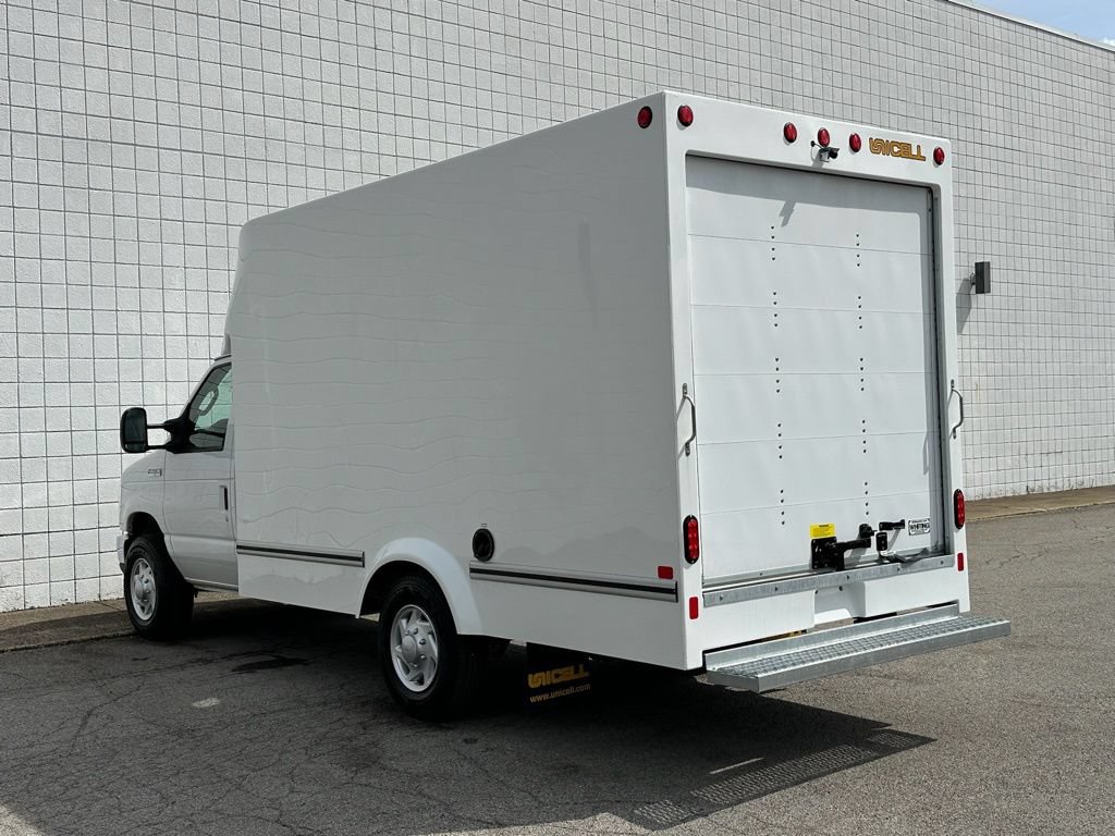 New 2027 Ford E-350 and Econoline 350 Super Duty w/ Power Equipment Group RWD image 26