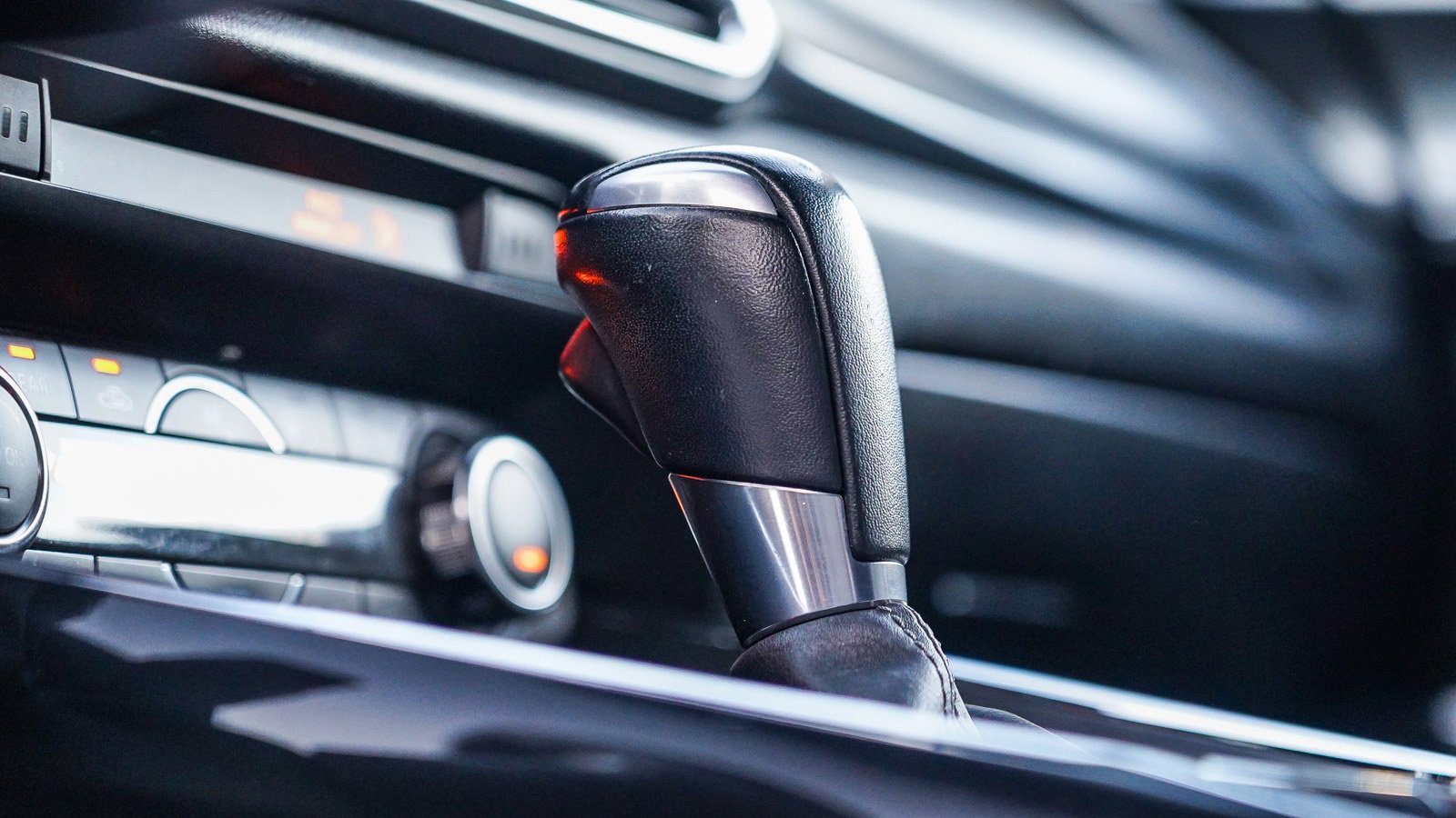 Used 2018 MAZDA CX-9 Touring image 22