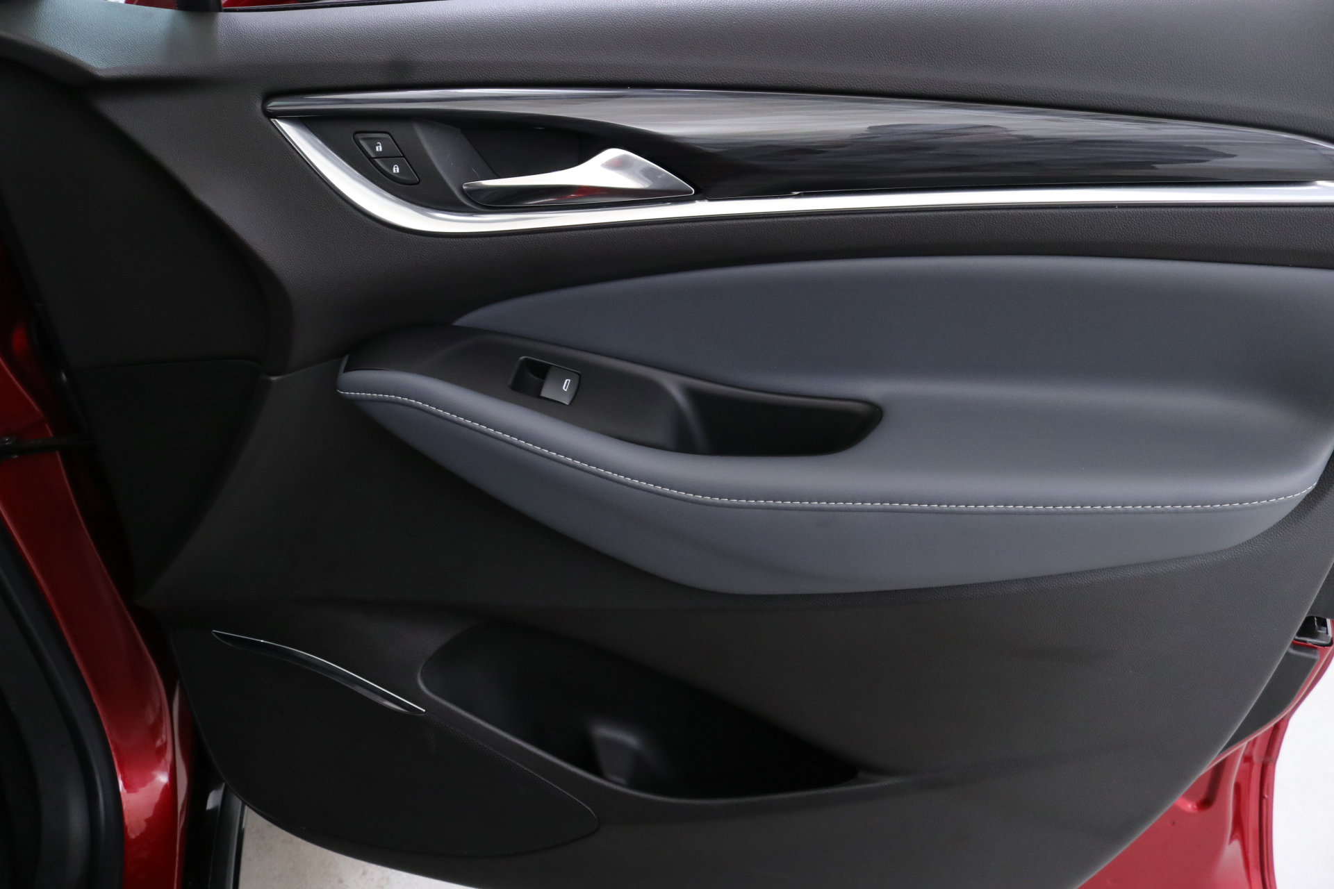 Used 2023 Buick Enclave Essence w/ Experience Buick Package image 31