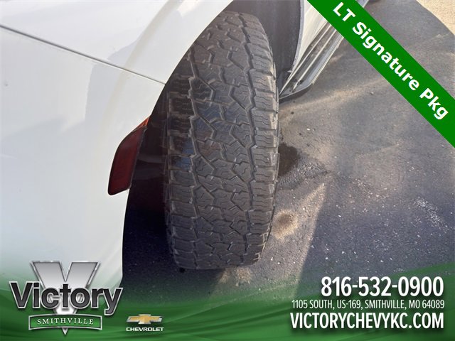 Used 2021 Chevrolet Tahoe LT w/ LT Signature Package image 26