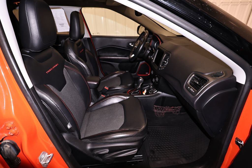 Used 2018 Jeep Compass Trailhawk w/ Navigation Group image 17