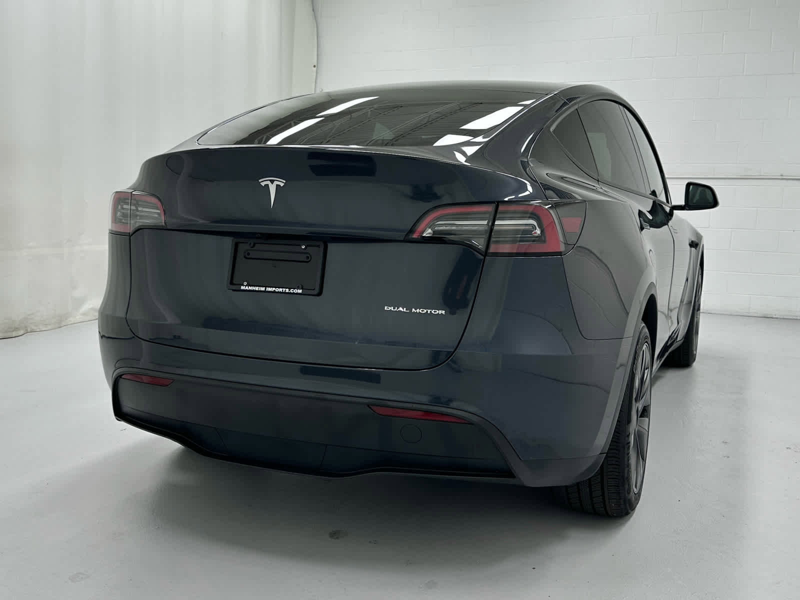 Used 2025 Tesla Model Y Long Range image 6
