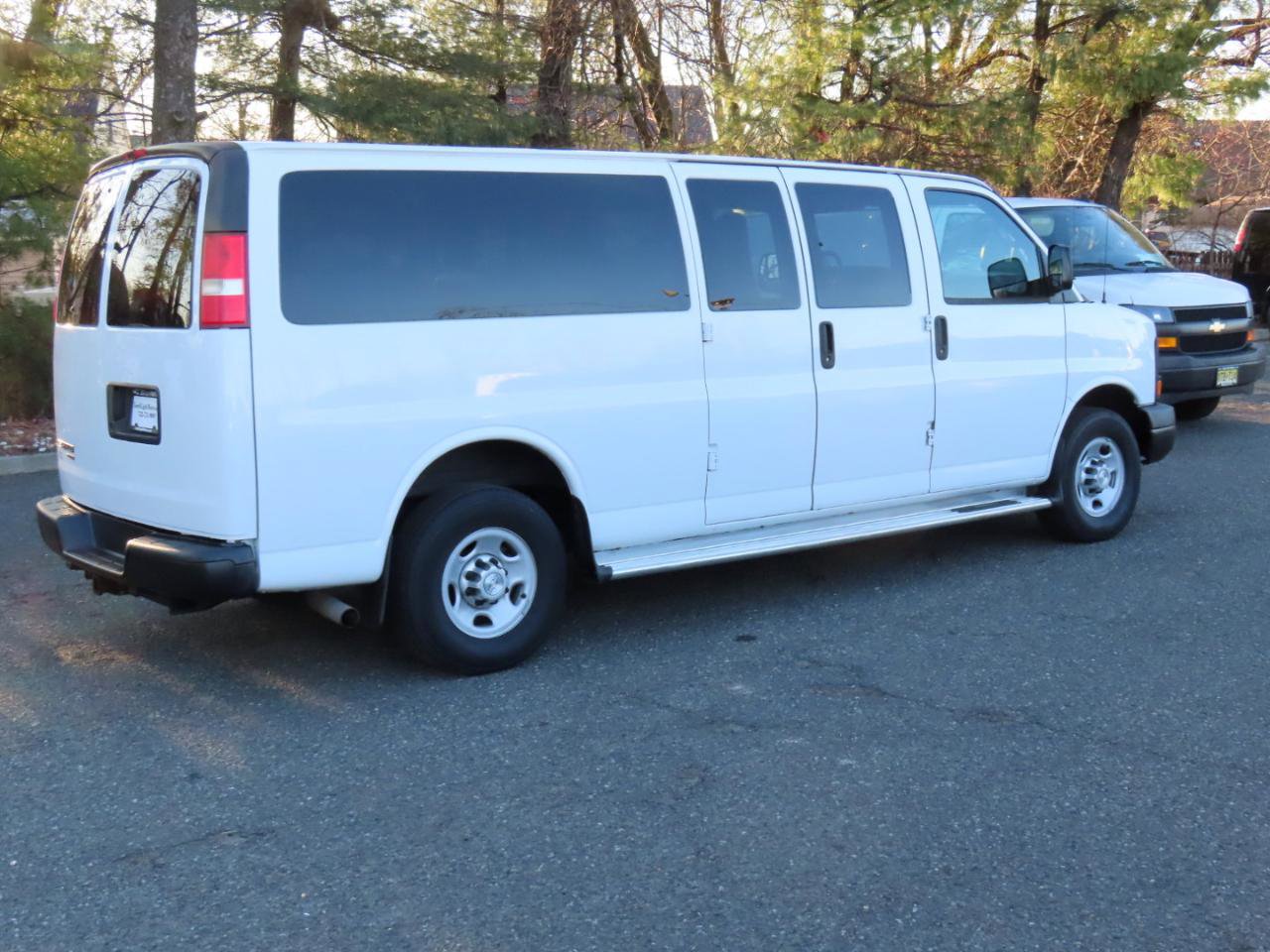 Used 2014 Chevrolet Express 3500 LS image 17