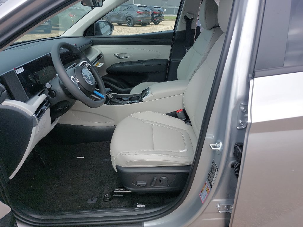 New 2026 Hyundai Tucson SEL Plus w/ Tow & Go Package AWD/4WD image 15