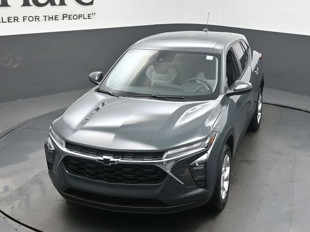 New 2026 Chevrolet Trax LS w/ LS Convenience Package FWD image 24