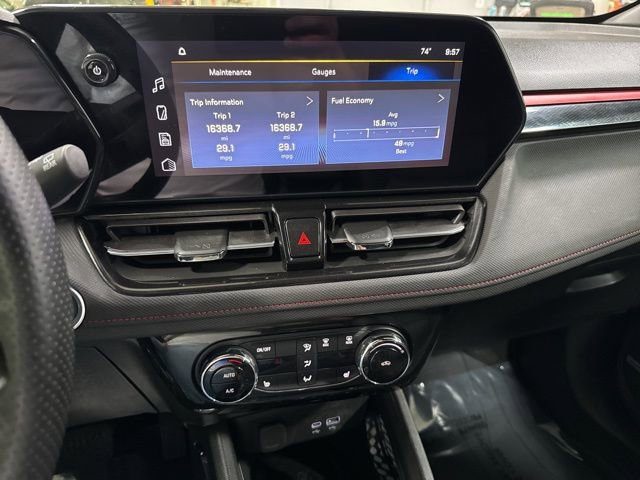 Used 2024 Chevrolet TrailBlazer RS w/ Convenience Package FWD image 19
