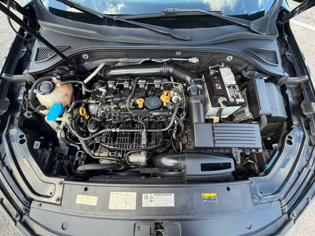 Used 2018 Volkswagen Passat 2.0T SE FWD image 31