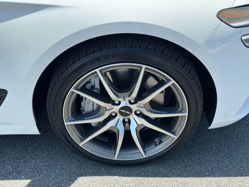 Used 2026 Genesis G70 2.5T image 12