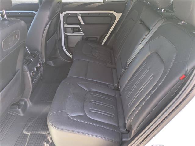 Used 2022 Land Rover Defender 110 X-Dynamic SE AWD/4WD image 20