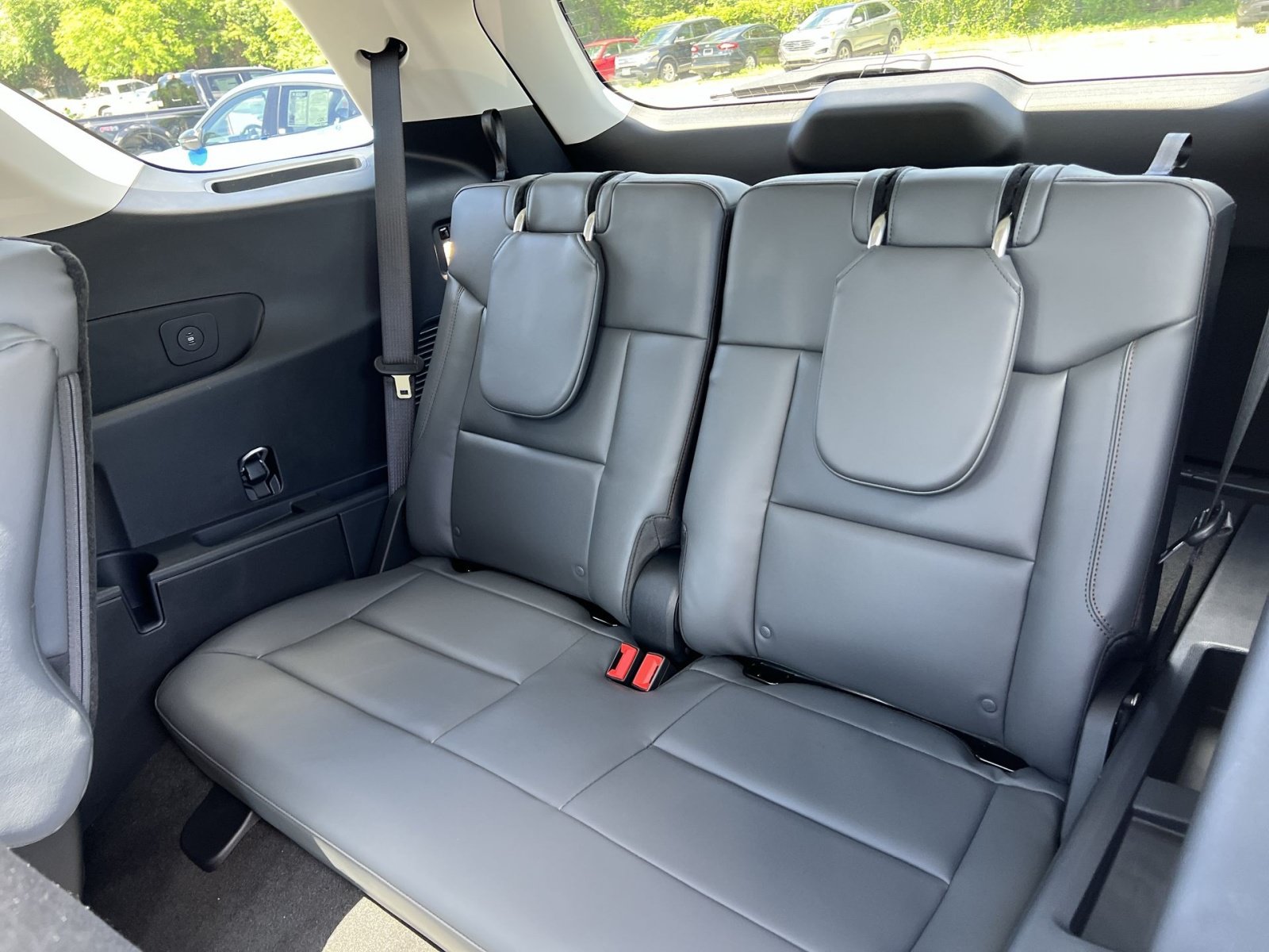 New 2026 Ford Explorer Active w/ Active Comfort Package AWD/4WD image 33