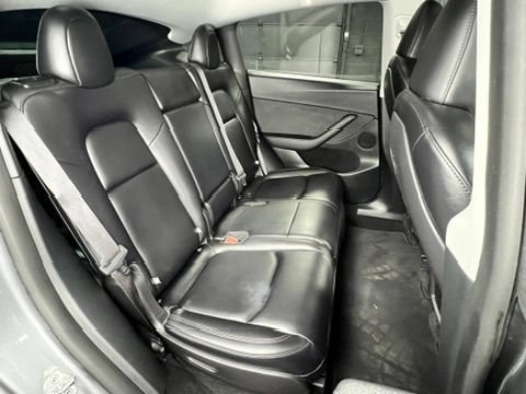 Used 2025 Tesla Model Y Long Range AWD/4WD image 19