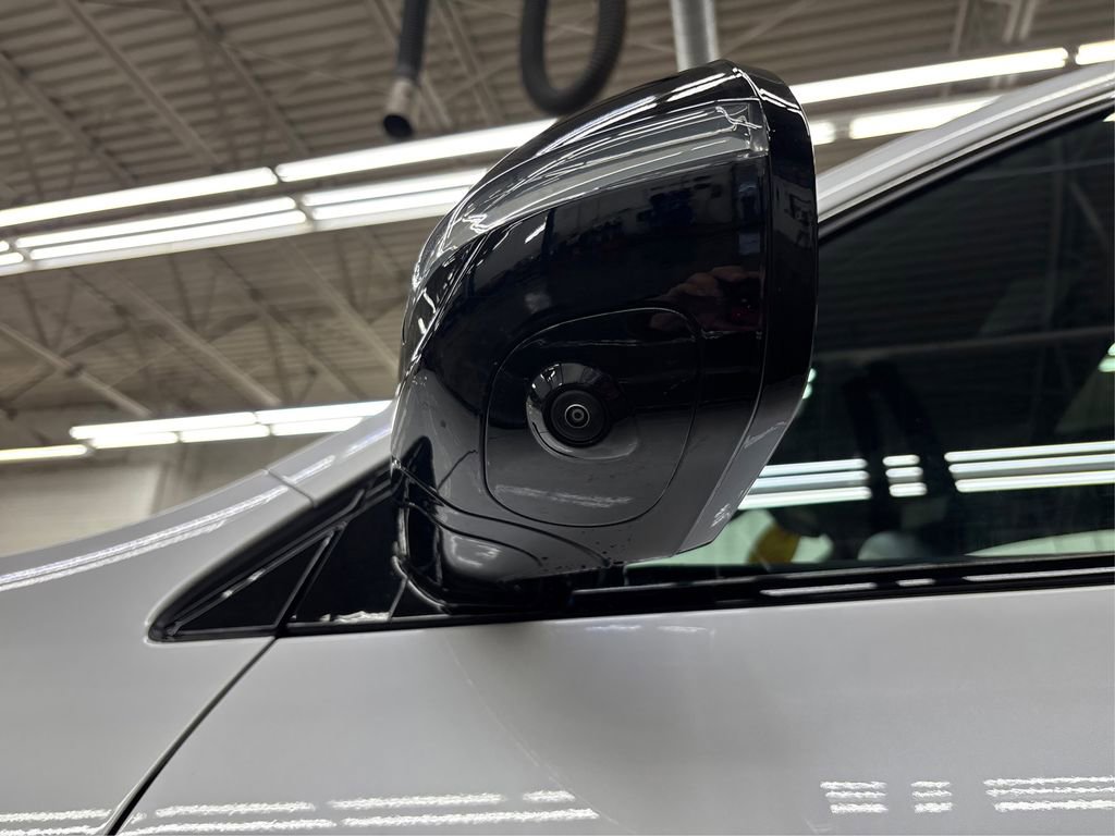 Certified 2025 Buick Enclave Sport Touring w/ Power Package image 18