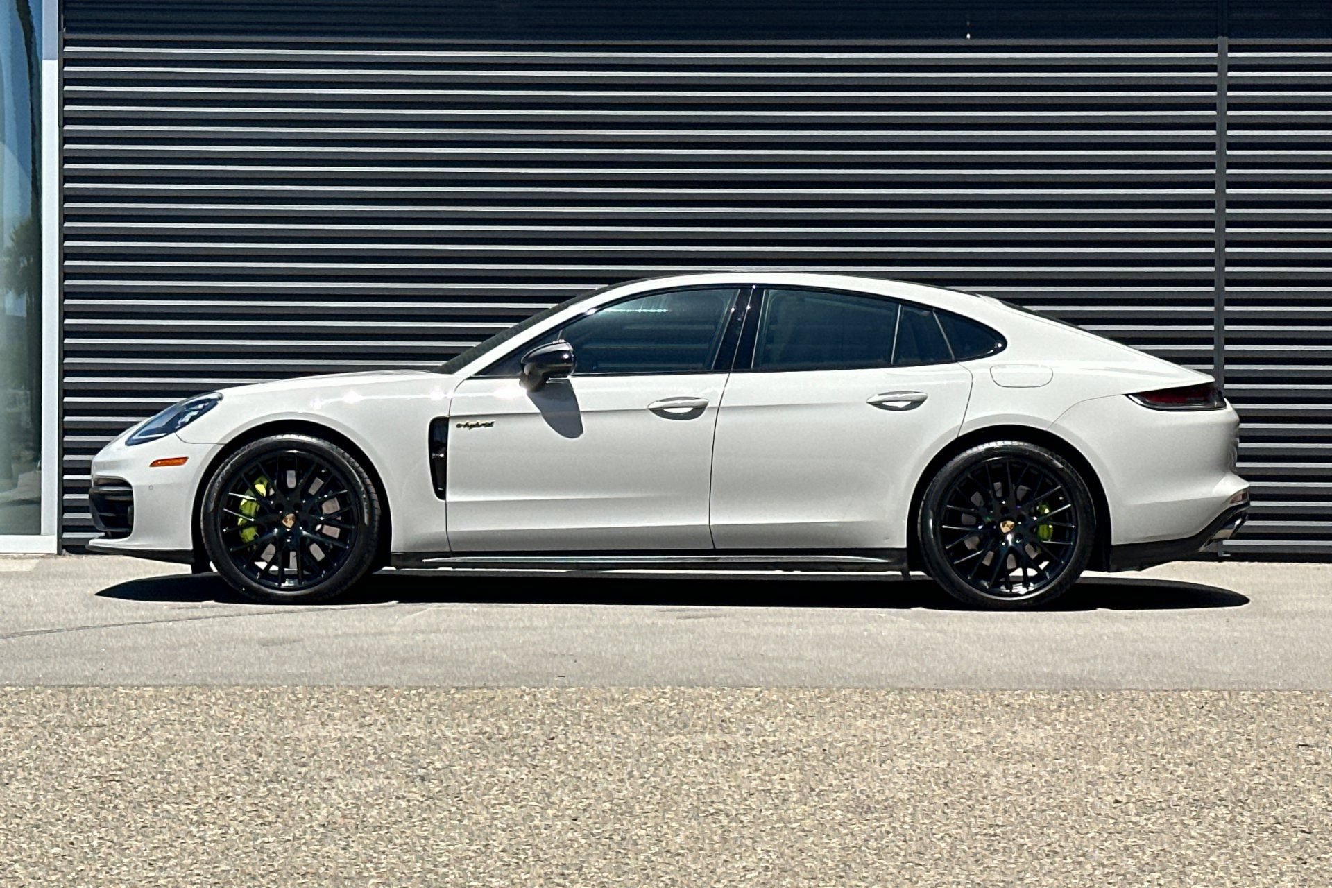 Certified 2022 Porsche Panamera 4S AWD/4WD image 2