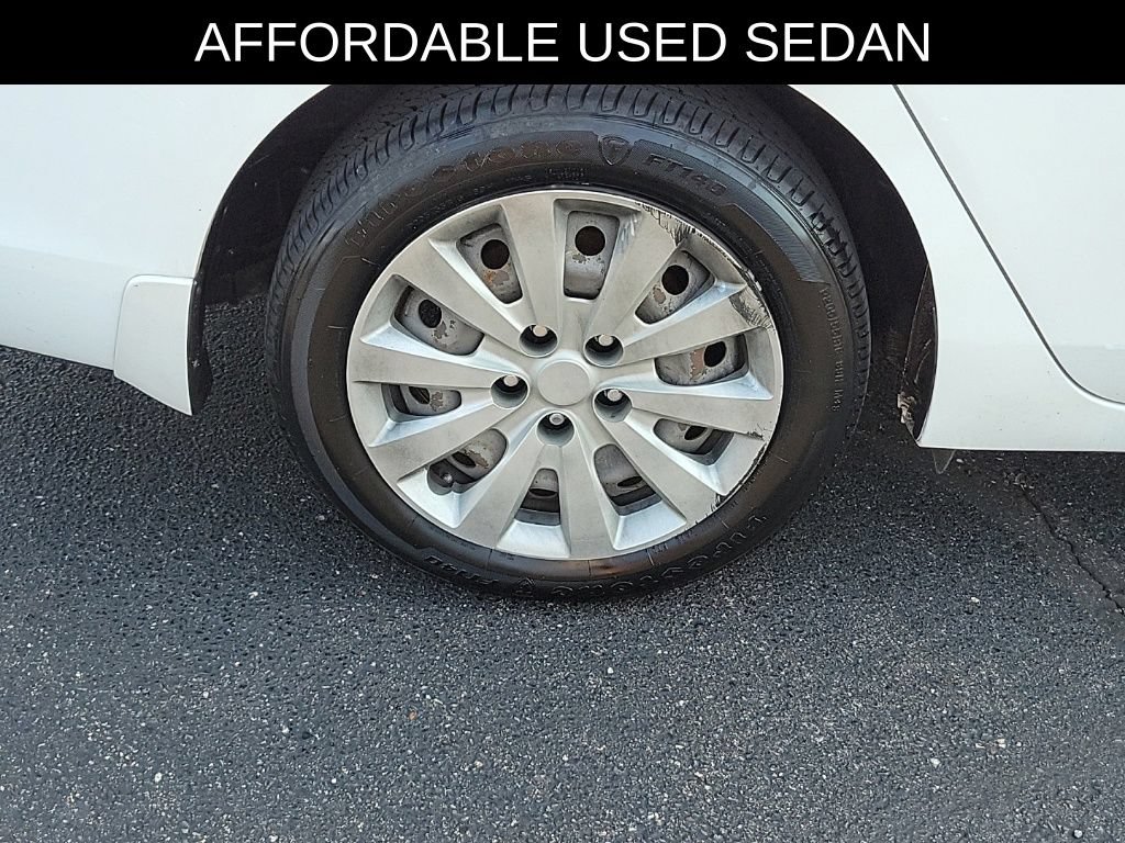 Used 2016 Nissan Sentra SV FWD image 5